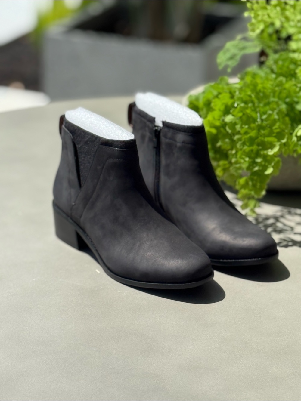 NWT Vionic Joslyn Ankle Boot in Black Size 9